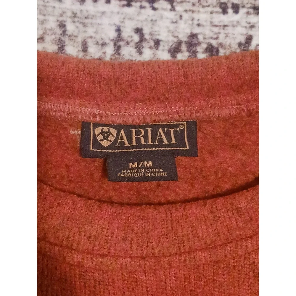 Ariat Shirt Mens Medium Long Sleeve Crew Neck Orange Sweater‎ Casual Lightweight